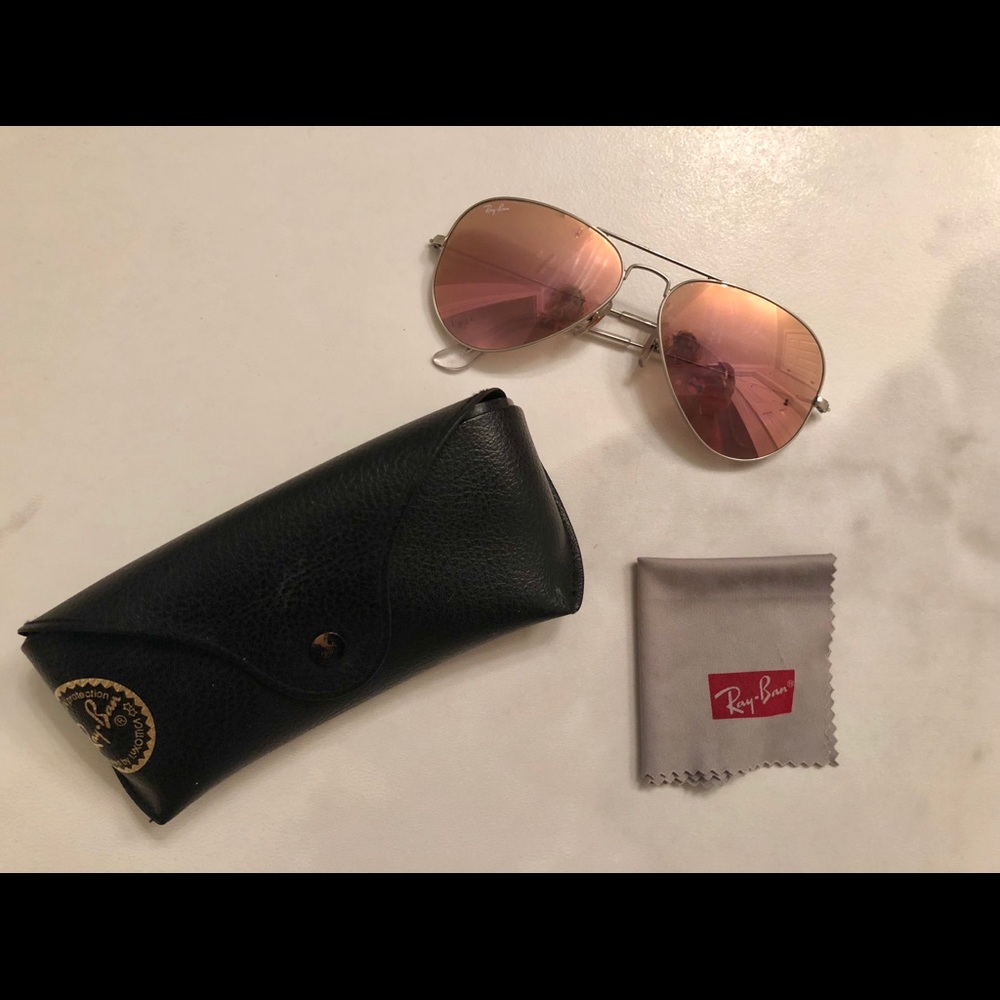 Pink reflective aviator Ray-Bans